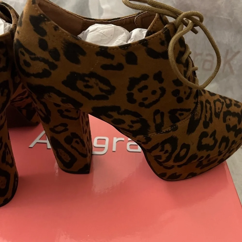 Allegra K Platform Animal Print Heels​